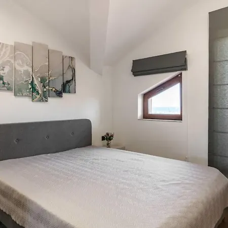 Villa And Remote Office 